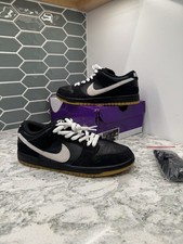 Size 8.5 nike for sale  Pecatonica