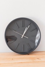 Horloge noir quartz d'occasion  Grisolles
