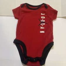 Usado, Terno de corpo vermelho e preto com encaixes na parte inferior da Carter’s 6 meses comprar usado  Enviando para Brazil