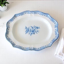 Moustiers. oval earthenware d'occasion  Expédié en Belgium