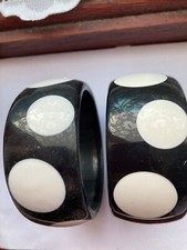 Set bangles 3.00 for sale  GREENFORD