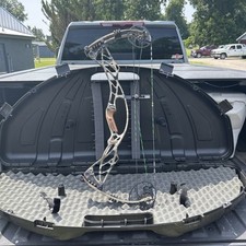 Hoyt defiant compound for sale  Winnfield