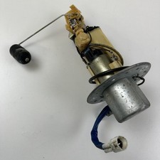 Bomba de combustível Suzuki GSR400 ABS 2009 FABRICANTE DE EQUIPAMENTO ORIGINAL *testada 15100-44G00 UC-T30SU23 comprar usado  Enviando para Brazil