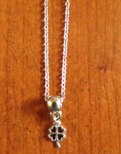Collier pendentif trèfle d'occasion  Calais