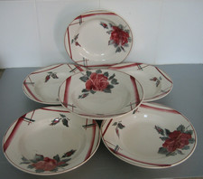 Ancienne assiette creuse d'occasion  Neuville-aux-Bois