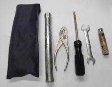 Usado, OEM 2006 YAMAHA VX 110 VX CRUISER 1100 KIT DE FERRAMENTAS CHAVE DE FENDA ALICATE B63-49 comprar usado  Enviando para Brazil