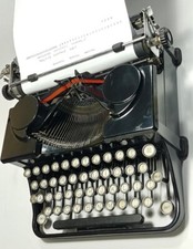Antiga máquina de escrever ROYAL preta portátil "FUNCIONA" comprar usado  Enviando para Brazil