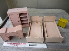 Lote de 2 camas armário guarda-roupa vintage de madeira rosa para casa de bonecas  comprar usado  Enviando para Brazil