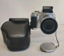 Câmera Digital Fujifilm FinePix S304 3.2MP e Cartão de Imagem de 2MB e Estojo Testado, usado comprar usado Câmera Digital Fujifilm FinePix S304 3.2MP e Cartão de Imagem de 2MB e Estojo Testado, usado comprar usado  Enviando para Brazil