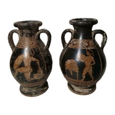 Vaso.2 pelike riproduzione. usato  Cerveteri