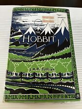 THE HOBBIT by J.R.R. Tolkien 1st/29th Printing 1966 Hardback Dustjacket Book comprar usado THE HOBBIT by J.R.R. Tolkien 1st/29th Printing 1966 Hardback Dustjacket Book comprar usado  Enviando para Brazil