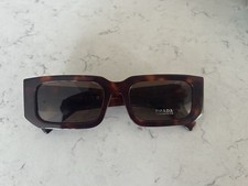 Women prada sunglasses for sale  READING