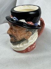 Royal doulton beefeater for sale Royal doulton beefeater for sale  Cleveland