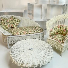 Usado, Lote de cadeira de vime em miniatura Artisan Dollhouse escala 1:12 LN10 comprar usado  Enviando para Brazil