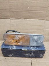 Feu gauche clignotant d'occasion Feu gauche clignotant d'occasion  Servian