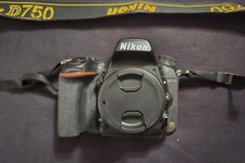 Nikon d750 con usato Nikon d750 con usato  Giussano