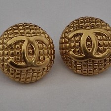 Orecchini bottone chanel usato  Sant Antonio Abate
