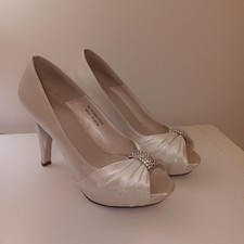 Davids bridal size for sale  Herndon