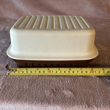 Vintage tupperware brown for sale Vintage tupperware brown for sale  WAKEFIELD