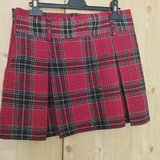 Jupe courte doublee d'occasion Jupe courte doublee d'occasion  Audenge