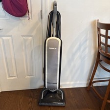 Aspirador de pó vertical Oreck Elevate Conquer UK30300PC comprar usado  Enviando para Brazil