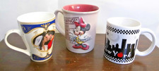 Lot mugs differents d'occasion  Les Lilas