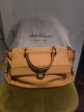 Salvatore ferragamo tasche gebraucht kaufen  Dresden