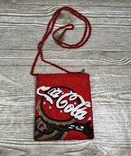 Bolsa tiracolo vintage vermelha com miçangas Coca Cola pequena delicada 6x6” comprar usado  Enviando para Brazil