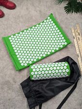 Juego de alfombrilla y almohada de acupresión para aliviar el dolor de espalda cuello relajación muscular verde segunda mano  Embacar hacia Mexico