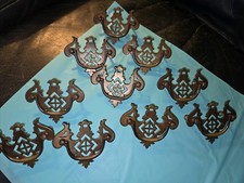 LOTE VINTAGE DE 10 PARAFUSOS DE GAVETA ÁGUIA BRONZE todos originais. 1 parafuso Missin comprar usado LOTE VINTAGE DE 10 PARAFUSOS DE GAVETA ÁGUIA BRONZE todos originais. 1 parafuso Missin comprar usado  Enviando para Brazil