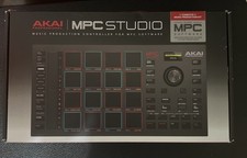 Usado, Controlador de produção musical profissional MPC estúdio Akai comprar usado Usado, Controlador de produção musical profissional MPC estúdio Akai comprar usado  Enviando para Brazil