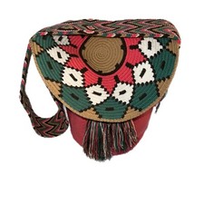 Mochila Hobo tiracolo Boho Wayuu FEITA À MÃO exclusiva multicolorida Colômbia nova sem etiquetas comprar usado Mochila Hobo tiracolo Boho Wayuu FEITA À MÃO exclusiva multicolorida Colômbia nova sem etiquetas comprar usado  Enviando para Brazil
