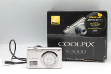 Nikon coolpix s3000 usato  Spedire a Italy