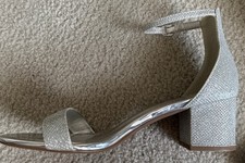 silver shoes for sale  Goshen
