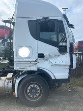 Ricambi usati camion usato  Italia