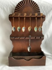Antigo 12 colheres de madeira para parede/mesa display com inserção de cobre e 6 colheres de esmalte tcheco comprar usado  Enviando para Brazil