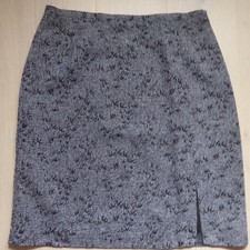 Jupe petits motifs d'occasion  Yvetot
