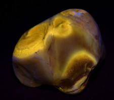 Datolite chalcedony fluorescen for sale  Sussex