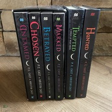 Lot of 6 House Of Night Novels PC & Kristin Cast 4 Paperback 2 HC Boxed Set Book comprar usado  Enviando para Brazil