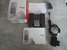 Nokia E52 - metalowoszary aluminiowy smartfon bez simlocka) na sprzedaż  Wysyłka do Poland