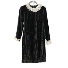 Mini vestido vintage anos 50 anos 60 gay Gibson veludo preto com colarinho de renda acabamento gótico Adams comprar usado  Enviando para Brazil