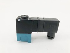 Novas válvulas MAC 113B-501JB válvula solenóide 3 vias 24VDC 6W 1/4" NPTF - sem caixa comprar usado Novas válvulas MAC 113B-501JB válvula solenóide 3 vias 24VDC 6W 1/4" NPTF - sem caixa comprar usado  Enviando para Brazil