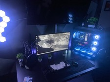 Używany, Komputer stacjonarny gamingowy na sprzedaż  PL