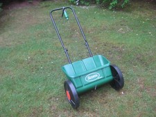 Scotts evergreen lawn for sale  CHERTSEY
