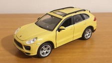Modellino porsche cayenne usato  Carlentini