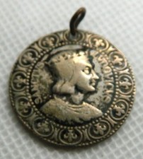 Pendentif métal argenté d'occasion  Céret