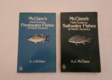 Set of 2 A. J. McClane's Guides to Saltwater Fish and guide to Freshwater Fish comprar usado  Enviando para Brazil