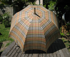 Ancien parapluie burberrys d'occasion  Neuville-aux-Bois