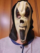 Maschera halloween scream usato  Invorio