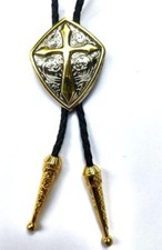 NOVA CRUZ GRAVATA BOLO COWBOY FAROESTE RODEIO FÉ RELIGIOSA PRATA OURO CRISTÃO comprar usado NOVA CRUZ GRAVATA BOLO COWBOY FAROESTE RODEIO FÉ RELIGIOSA PRATA OURO CRISTÃO comprar usado  Enviando para Brazil